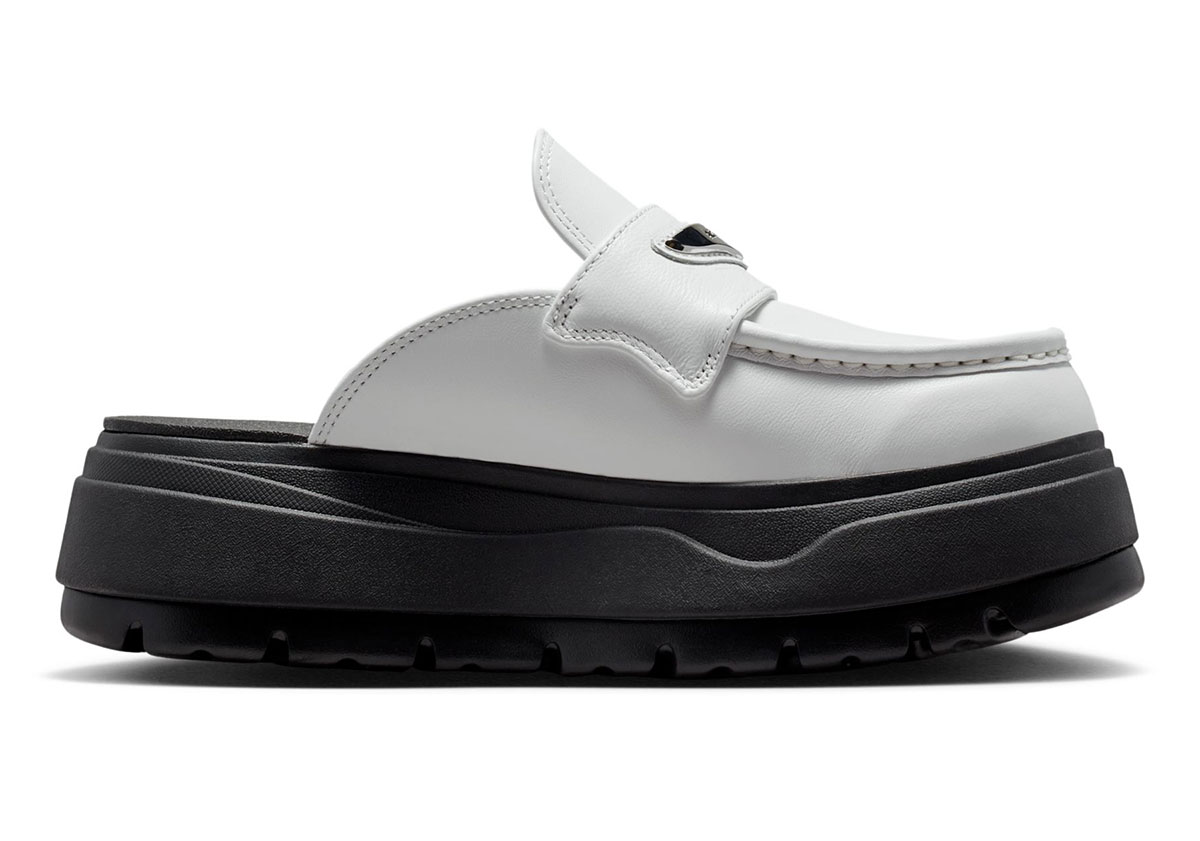 air-jordan-mule-white-black-hj4292-100-3
