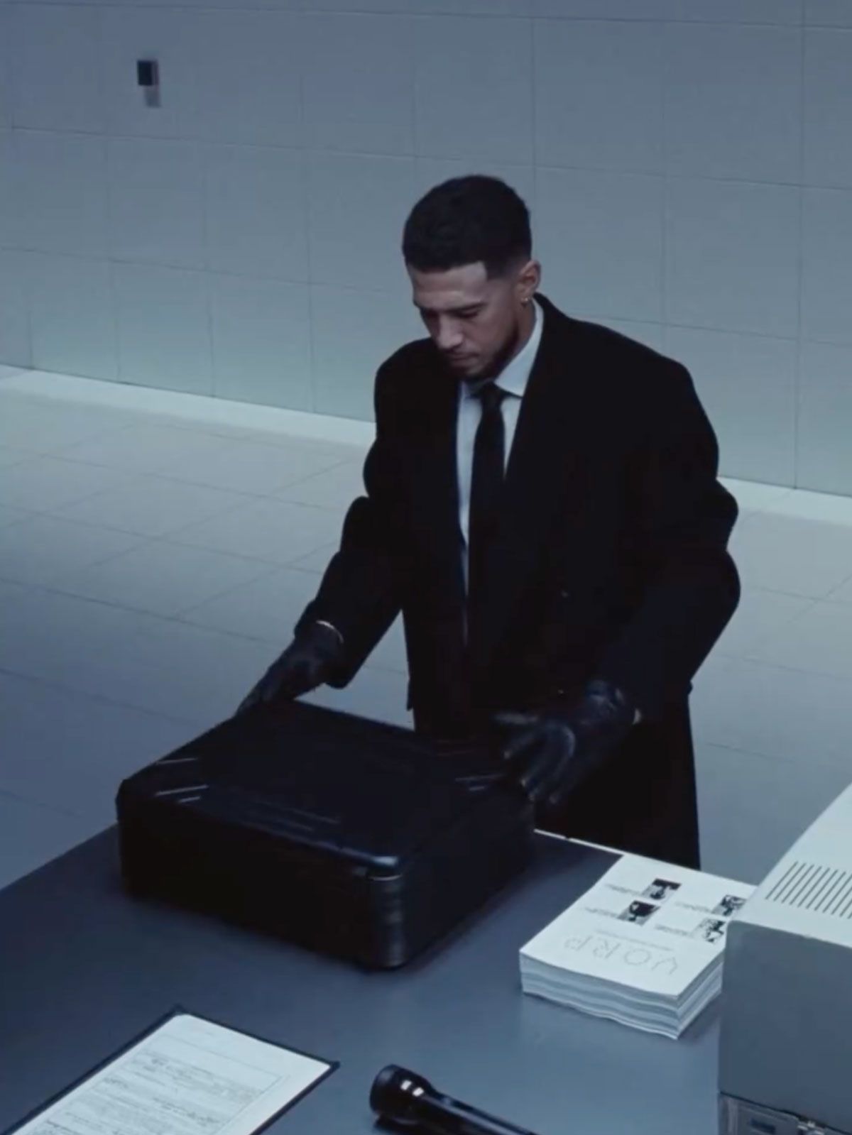 devin-booker-licensed-for-skill-nike-book-2-ad-8