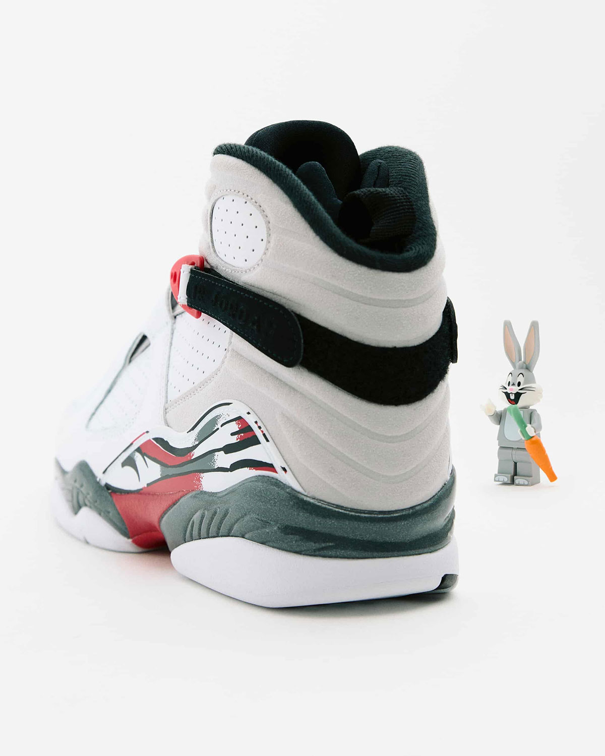 jordan-8-bugs-bunny-6