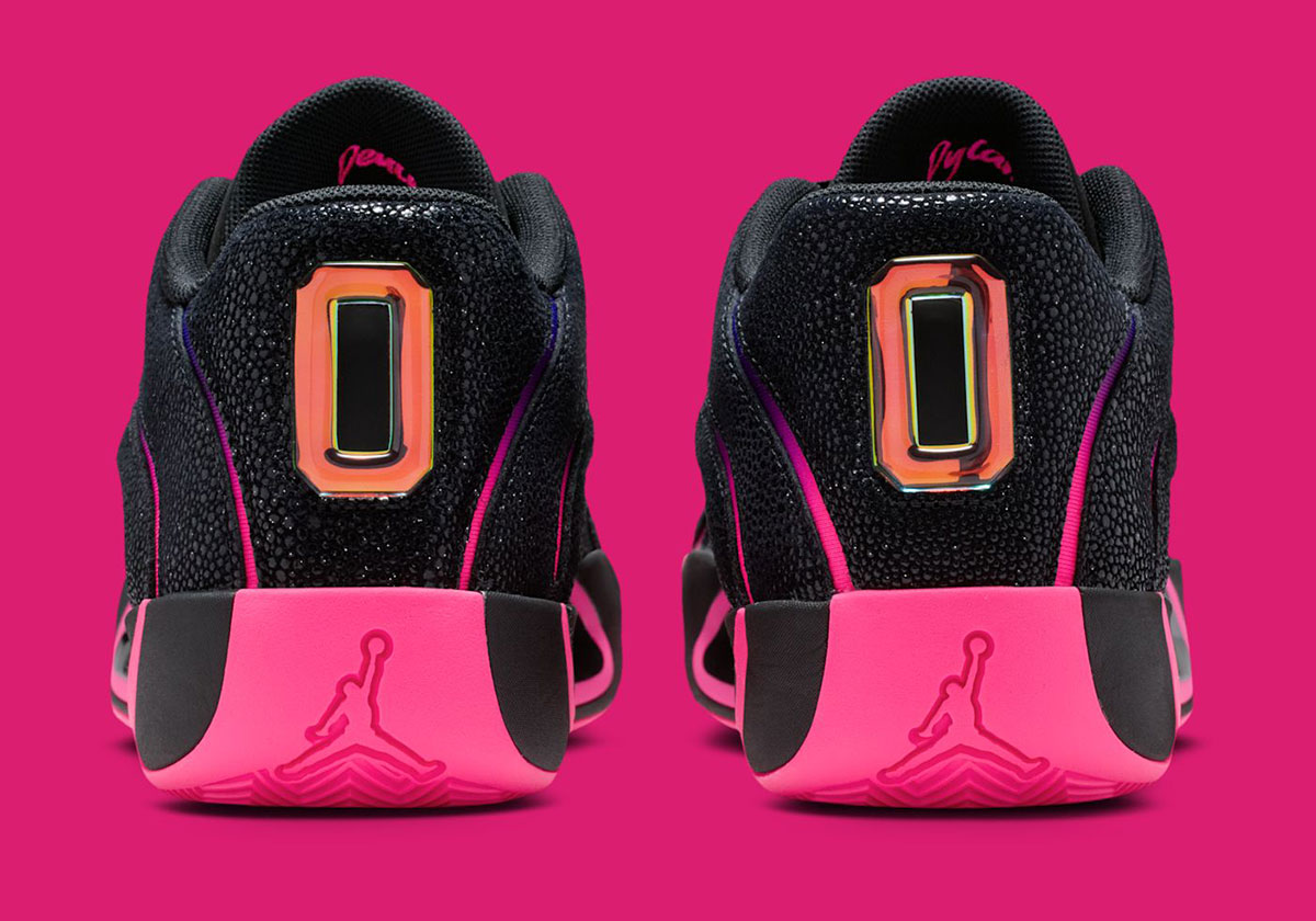 jordan-tatum-4-black-hyper-pink-fierce-purple-racer-blue-ir0073-003-1