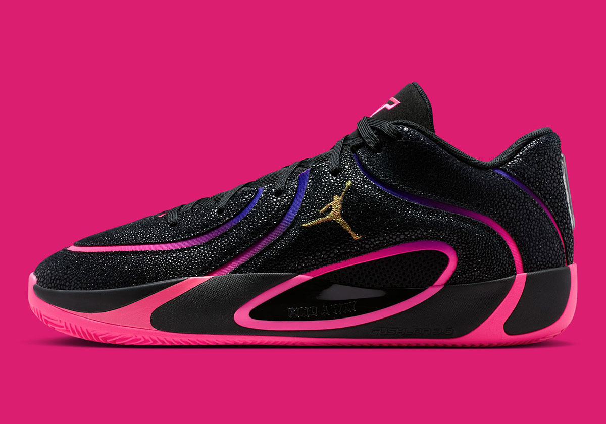jordan-tatum-4-black-hyper-pink-fierce-purple-racer-blue-ir0073-003-2