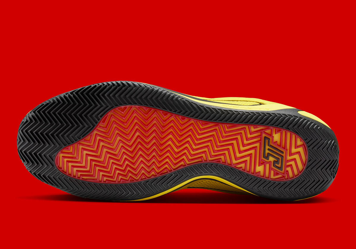 jordan-tatum-4-christmas-hq4614-700-10