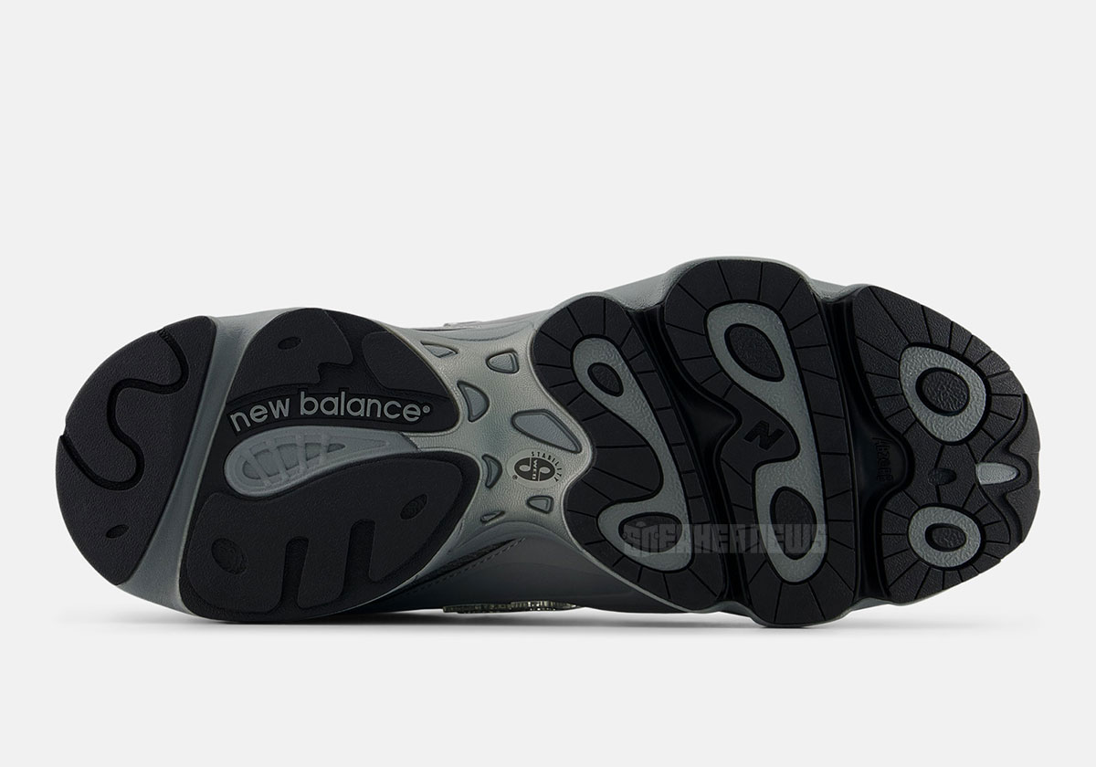 new-balance-1000-silver-black-grey-4