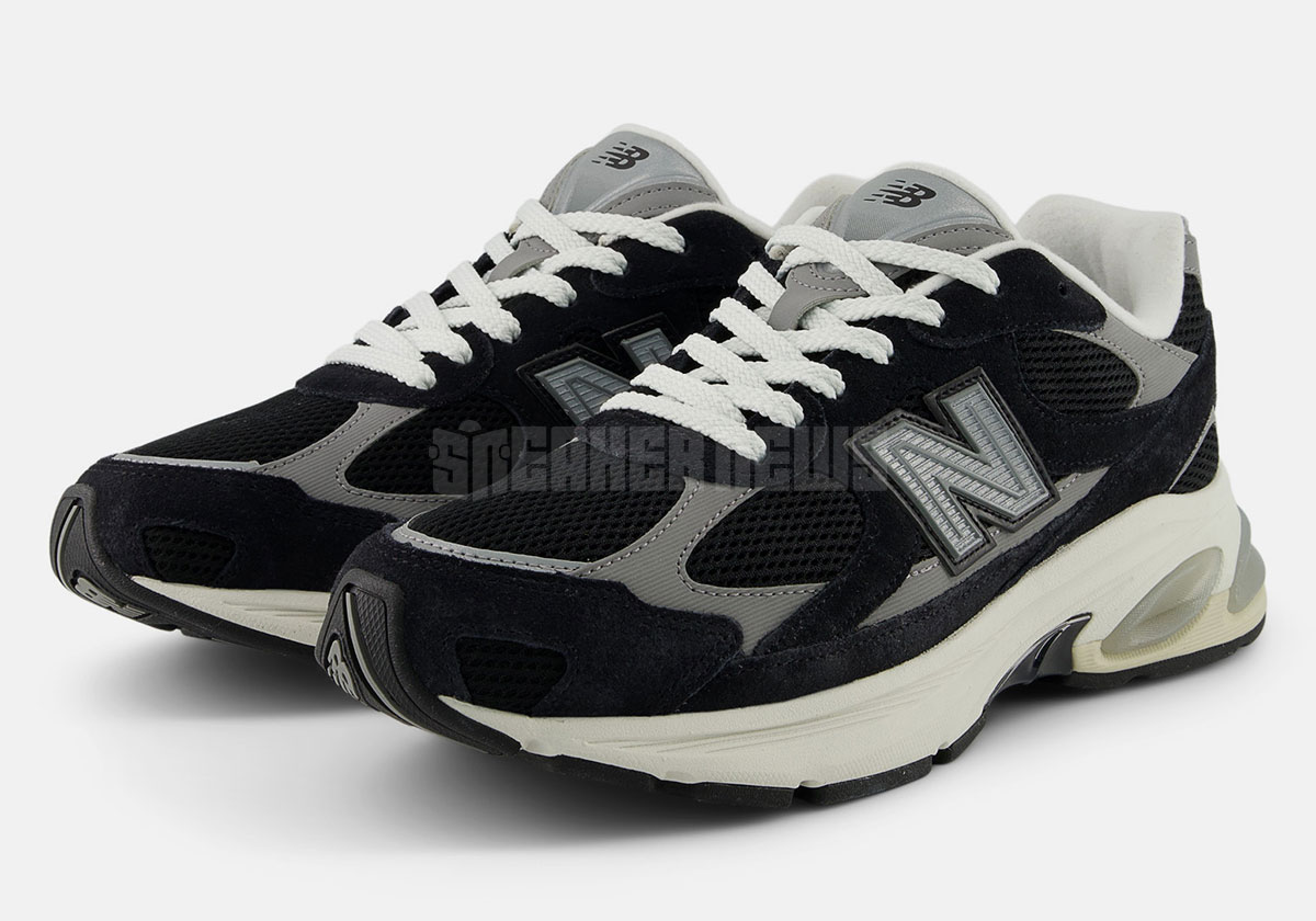 new-balance-abzorb-2010-black-grey-white-4