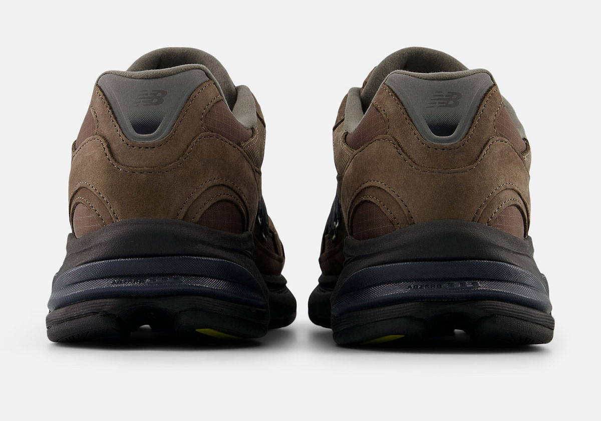 new-balance-abzorb-2010-ripstop-brown-U20106WB-2