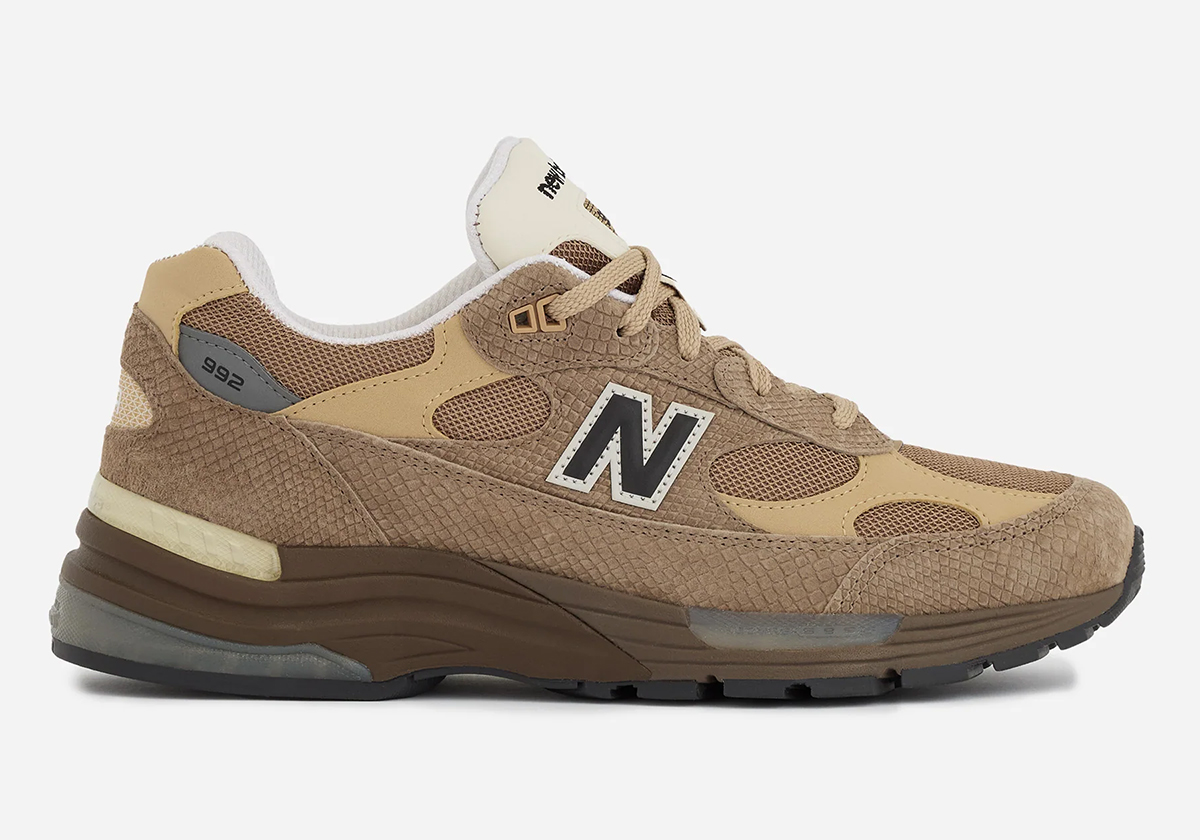 new-balance-driftwood-rich-oak-incense-U992SG-4