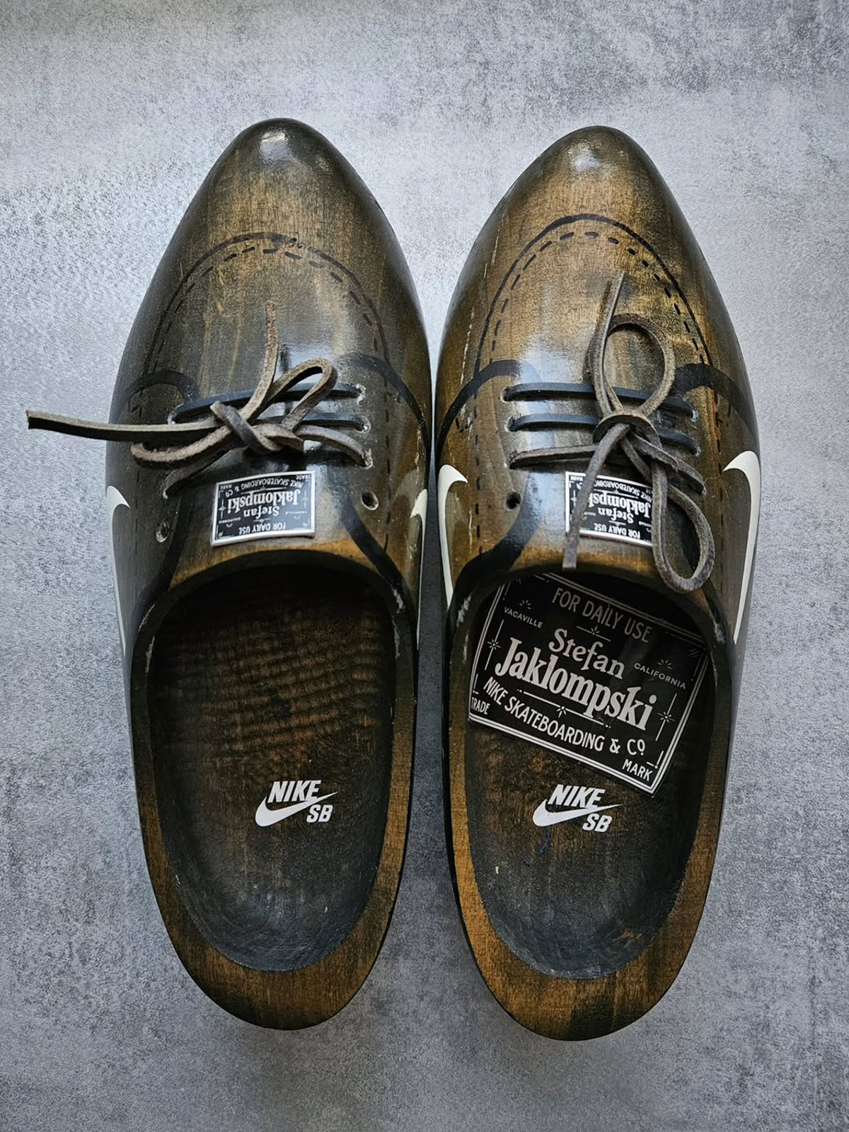 nike-Jaklompski-dutch-clogs-3