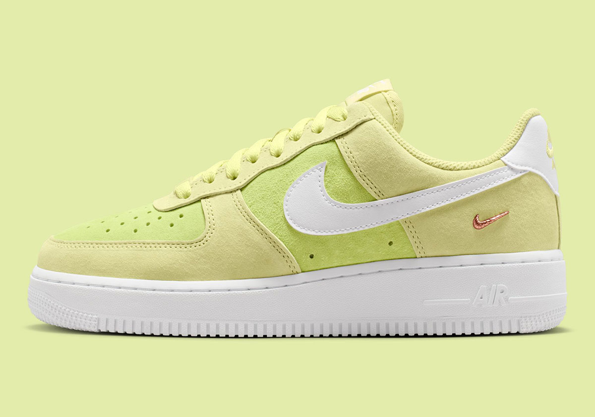 nike-air-force-1-low-fennel-lime-ice-metallic-gold-iq9964-300-1