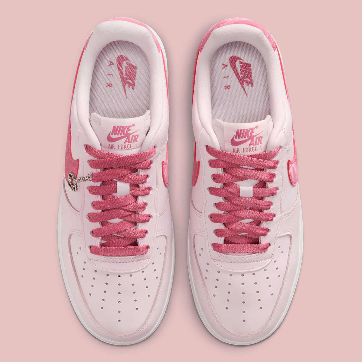 nike-air-force-1-low-valentines-day-2026-io8755-600-4