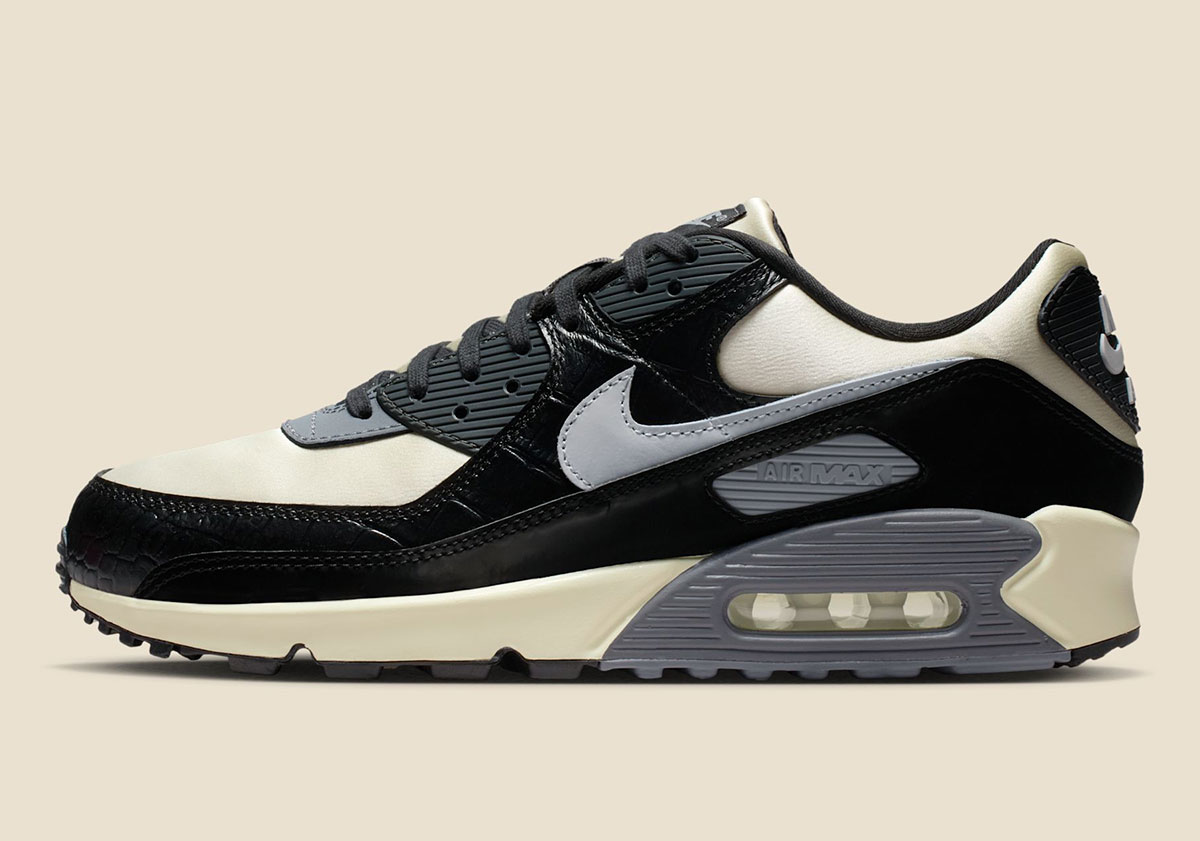 nike-air-max-90-coconut-milk-black-IO4468-100-1