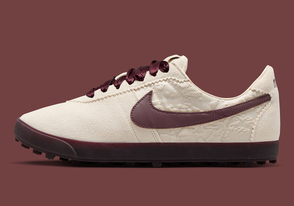 nike-astrograbber-pale-ivory-arctic-pink-dark-team-red-iq3367-299-1
