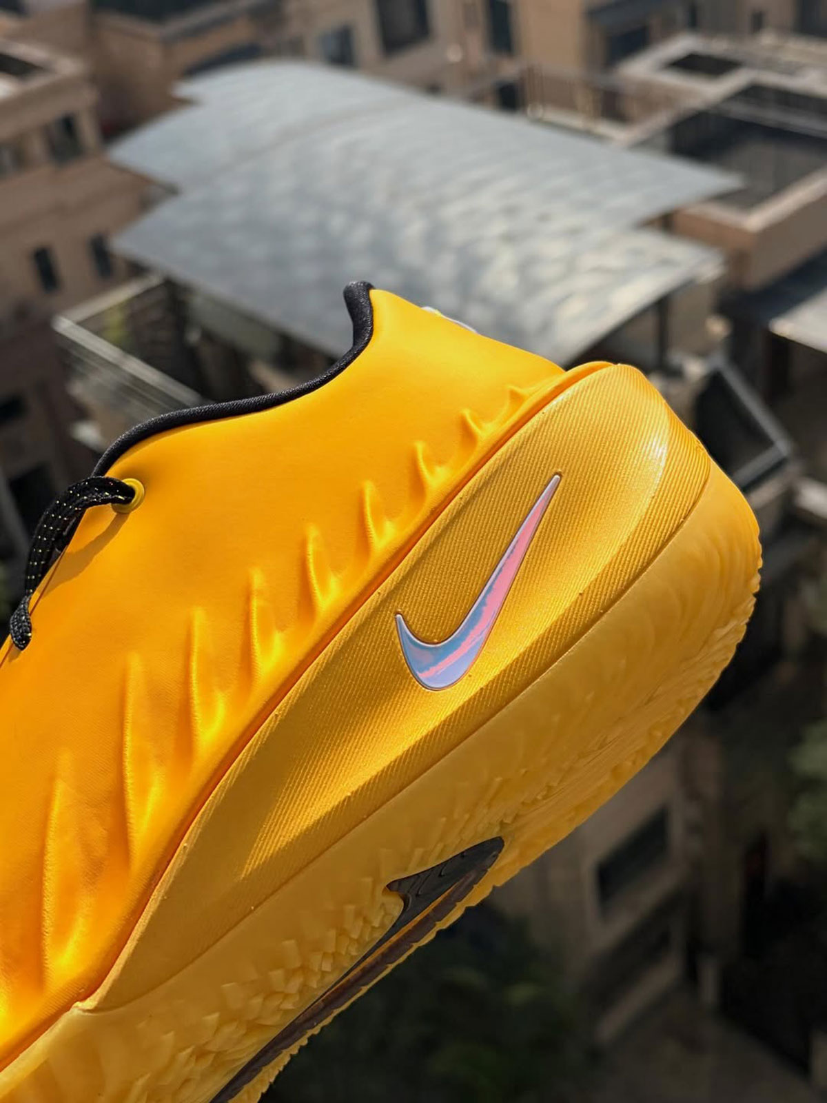 nike-gt-cut-4-bruce-lee-HV9922-700-7