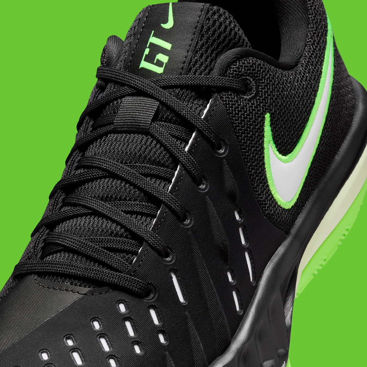 nike-gt-cut-academy-4-black-green-2