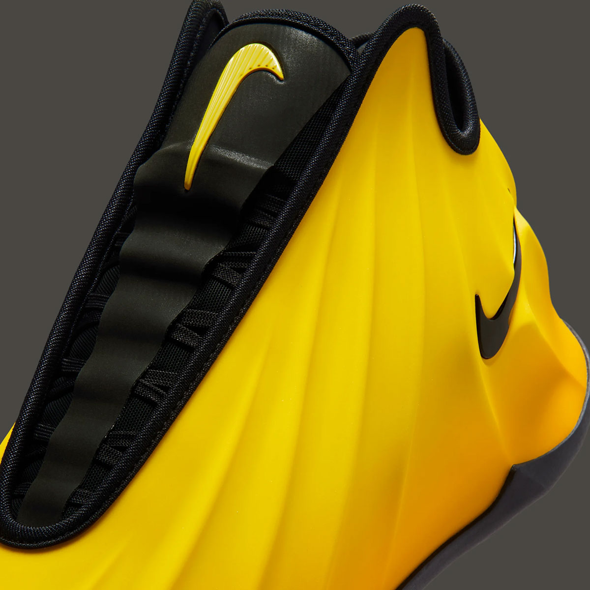 nike-gt-future-lightning-FZ5591-700-7