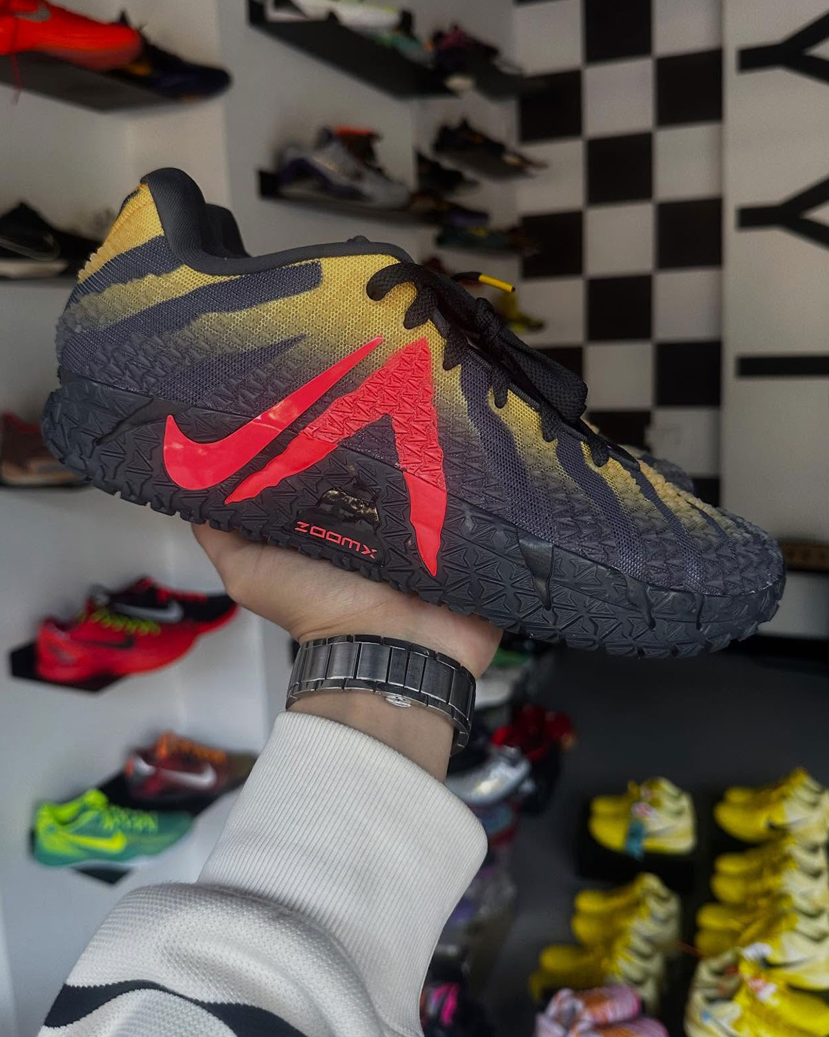 nike-ja-3-jurassic-park-IU7240-001-1