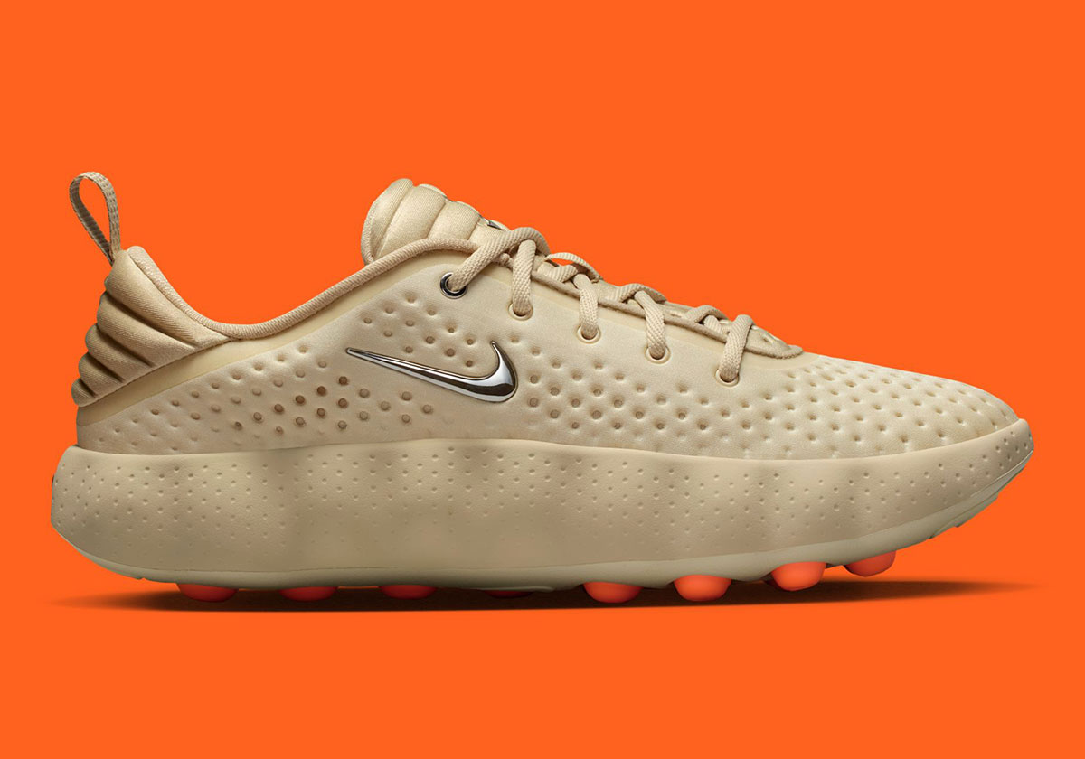 nike-mind-002-light-khaki-desert-khaki-hyper-crimson-hq4308-200-3