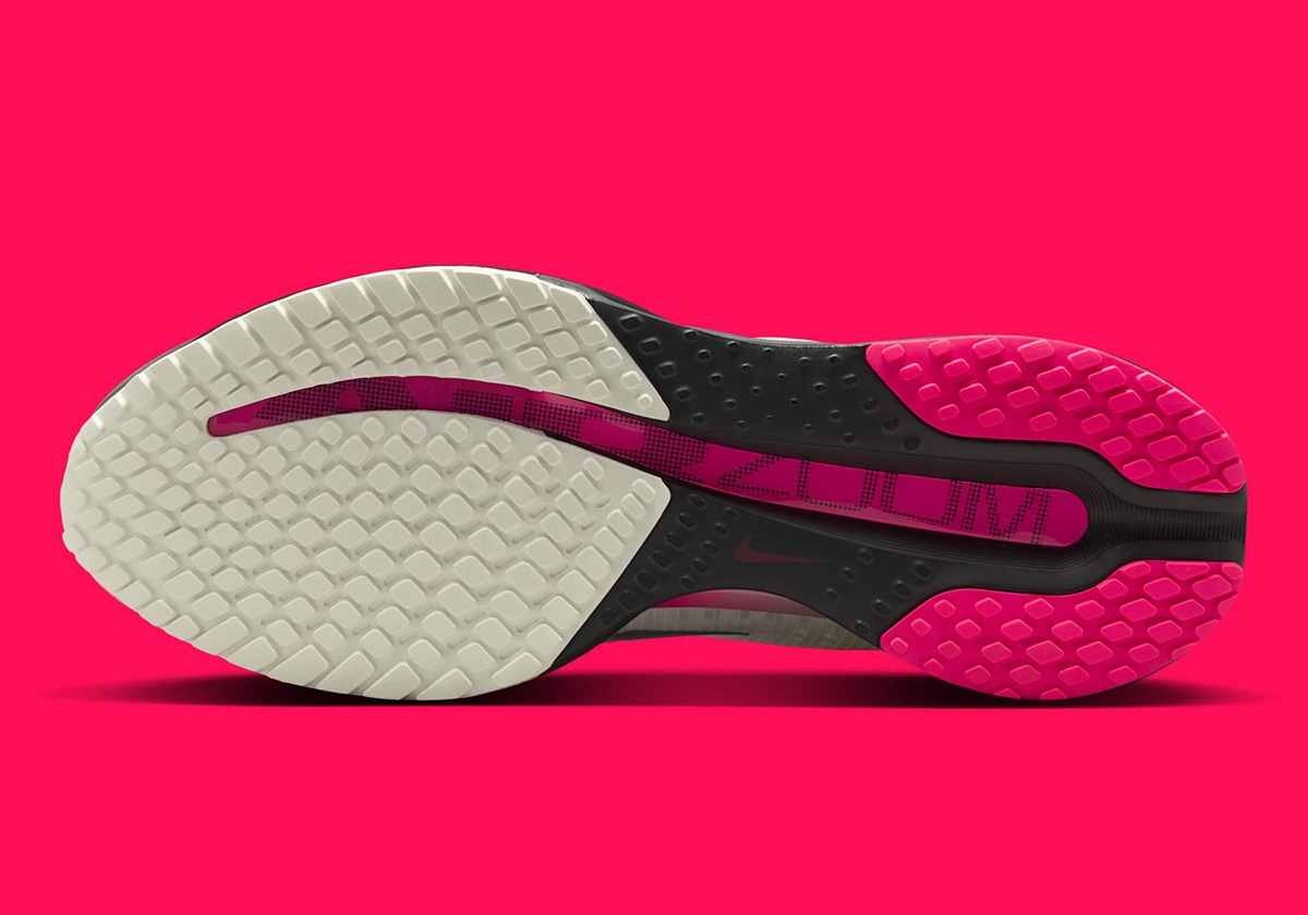 nike-pegasus-premium-year-of-the-horse-iq1130-001-3