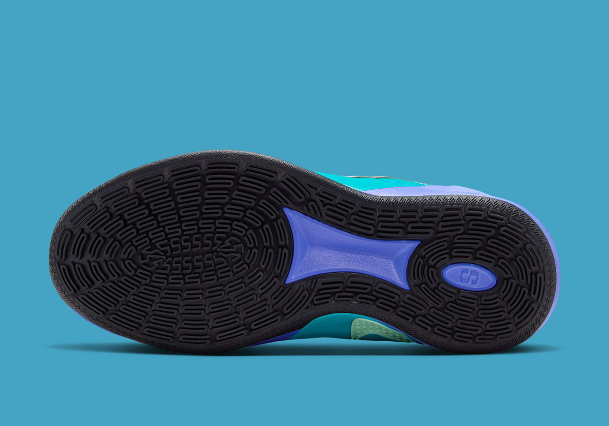 nike-sabrina-3-sapphire-iq0831-500-2