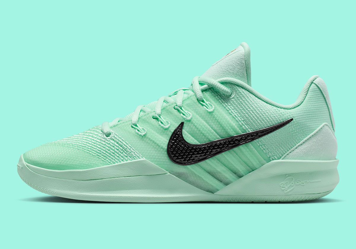 nike-sabrina-3-statue-of-liberty-hf2881-302-1