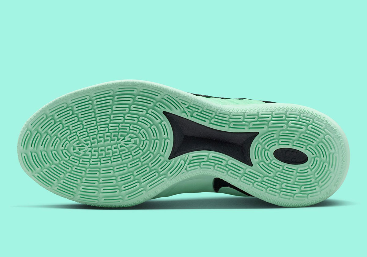 nike-sabrina-3-statue-of-liberty-hf2881-302-2