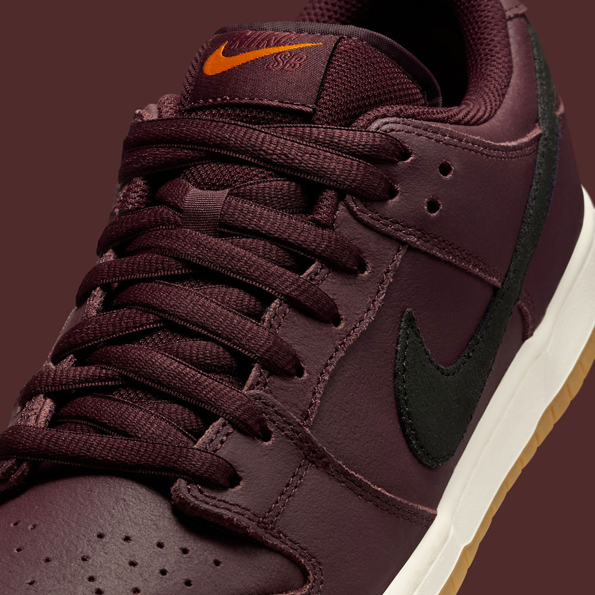 nike-sb-dunk-low-pro-iso-burgundy-crush-io2304-600-7