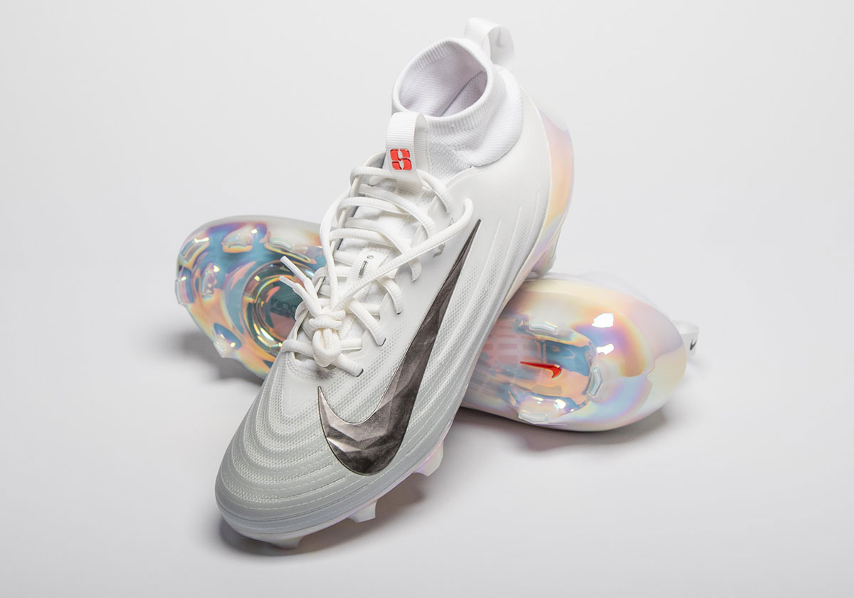 nike-vapor-pro-1-sabrina-3-me-vs-me-justin-herbert-2