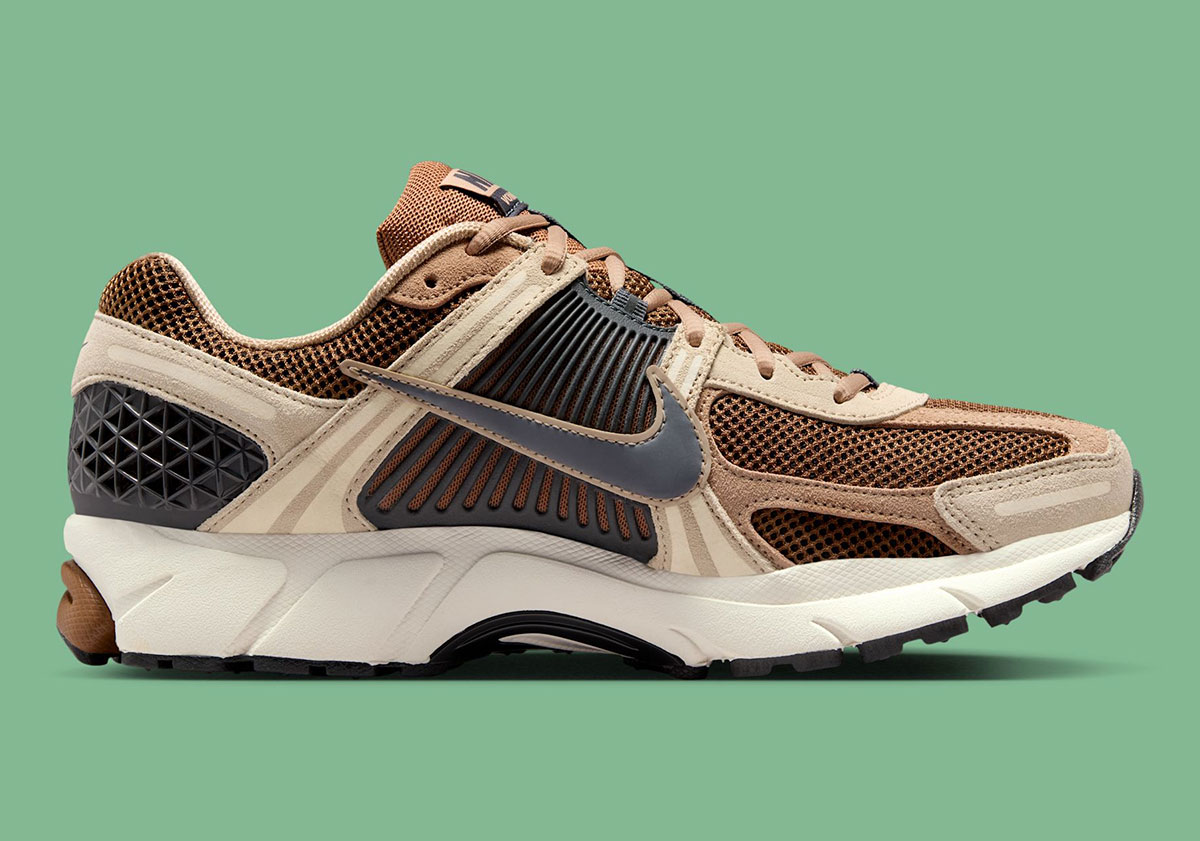 nike-zoom-vomero-5-light-british-tan-british-khaki-linen-dark-smoke-grey-HF1553-202-3