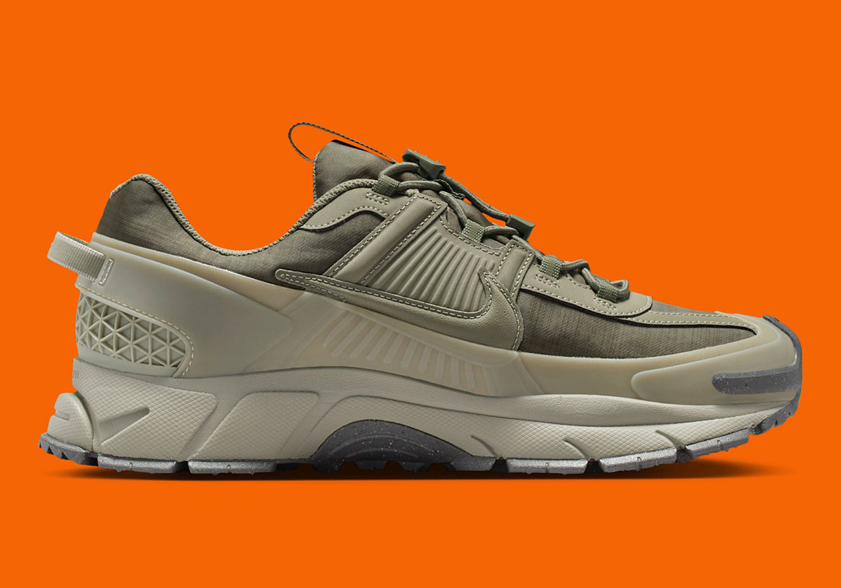 nike-zoom-vomero-5-roam-silver-sage-spruce-fog-barely-volt-hj4646-300-2