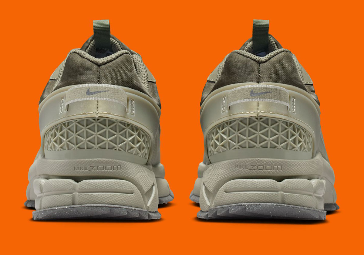 nike-zoom-vomero-5-roam-silver-sage-spruce-fog-barely-volt-hj4646-300-6