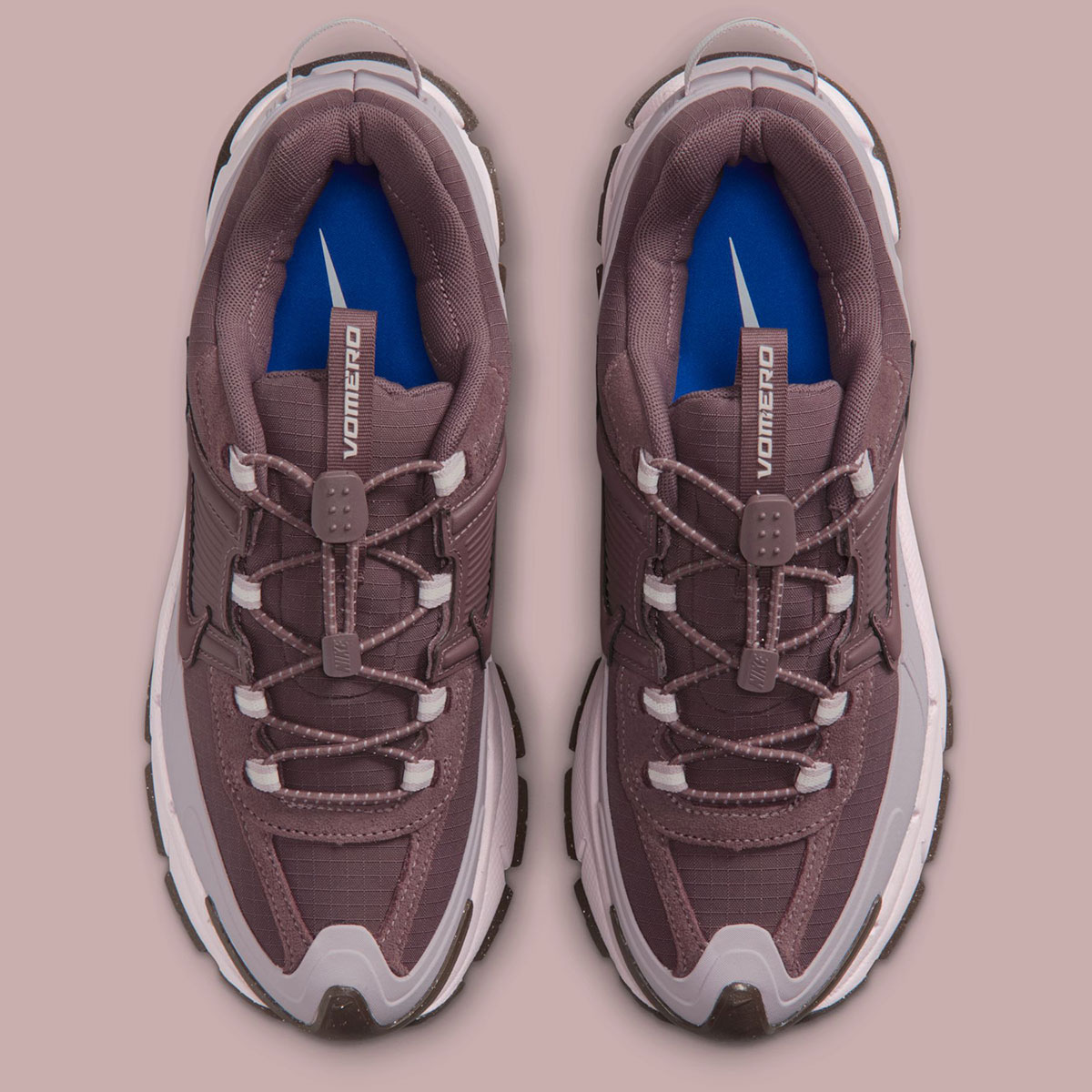 nike-zoom-vomero-5-roam-tart-particle-rose-silt-red-hq2181-501-4