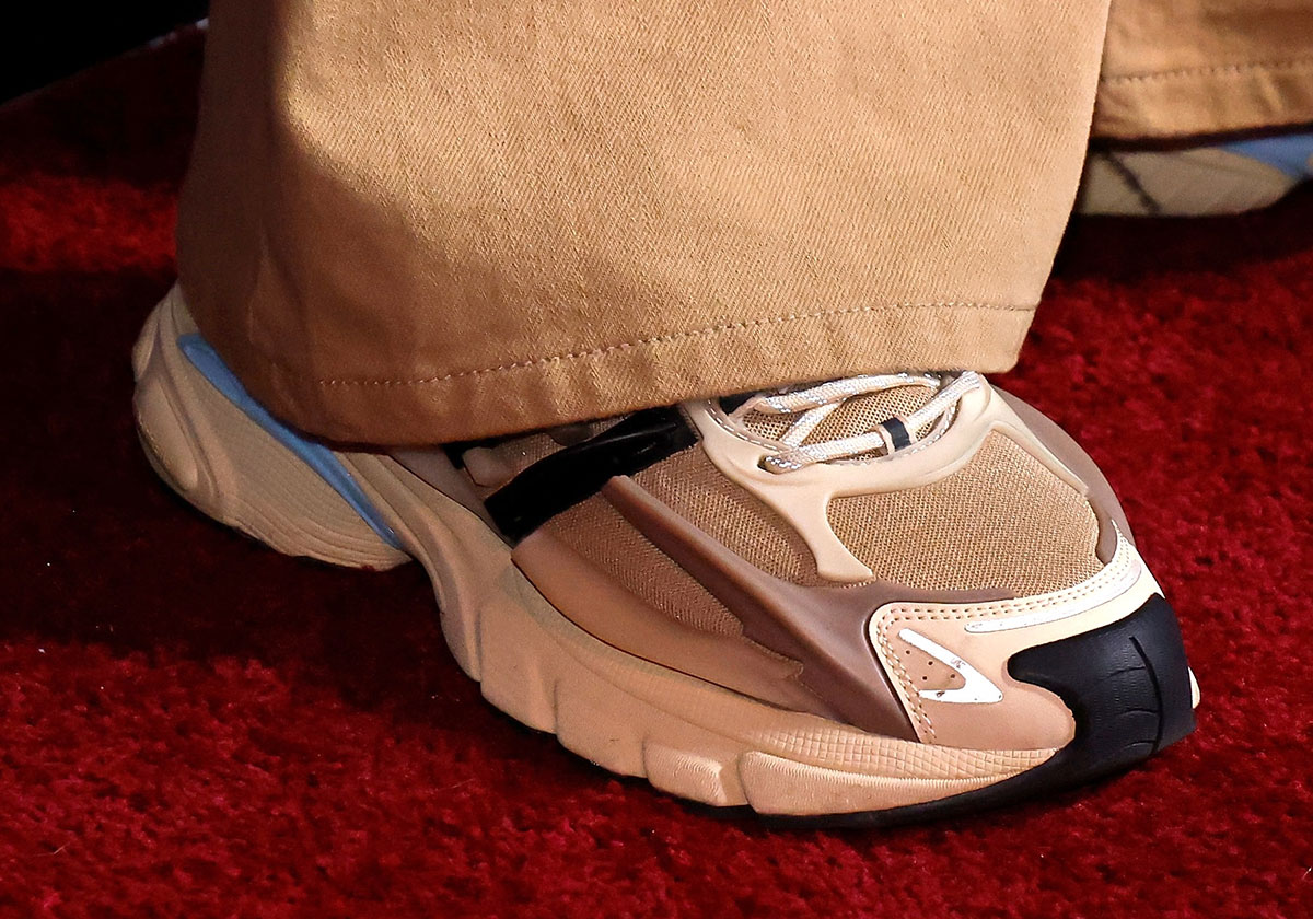 pharrell-adidas-jellyfish-tan-blue-2