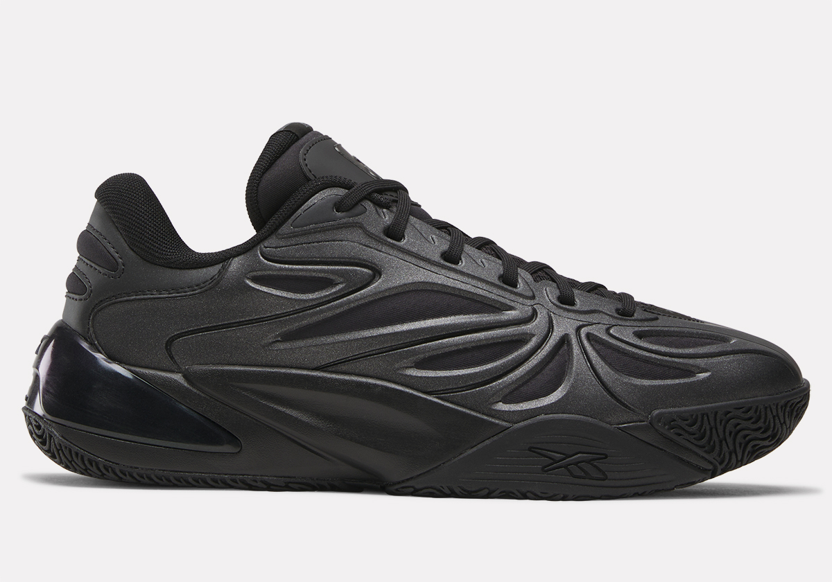 reebok-angel-reese-1-midnight-diamond-dust-100262836-5