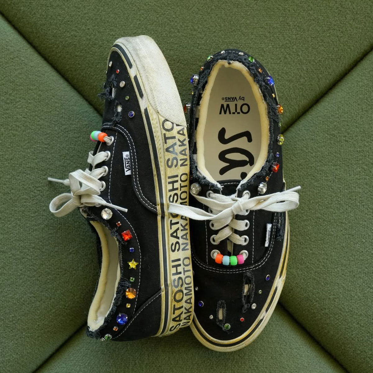satoshi-nakamoto-vans-era-95-3