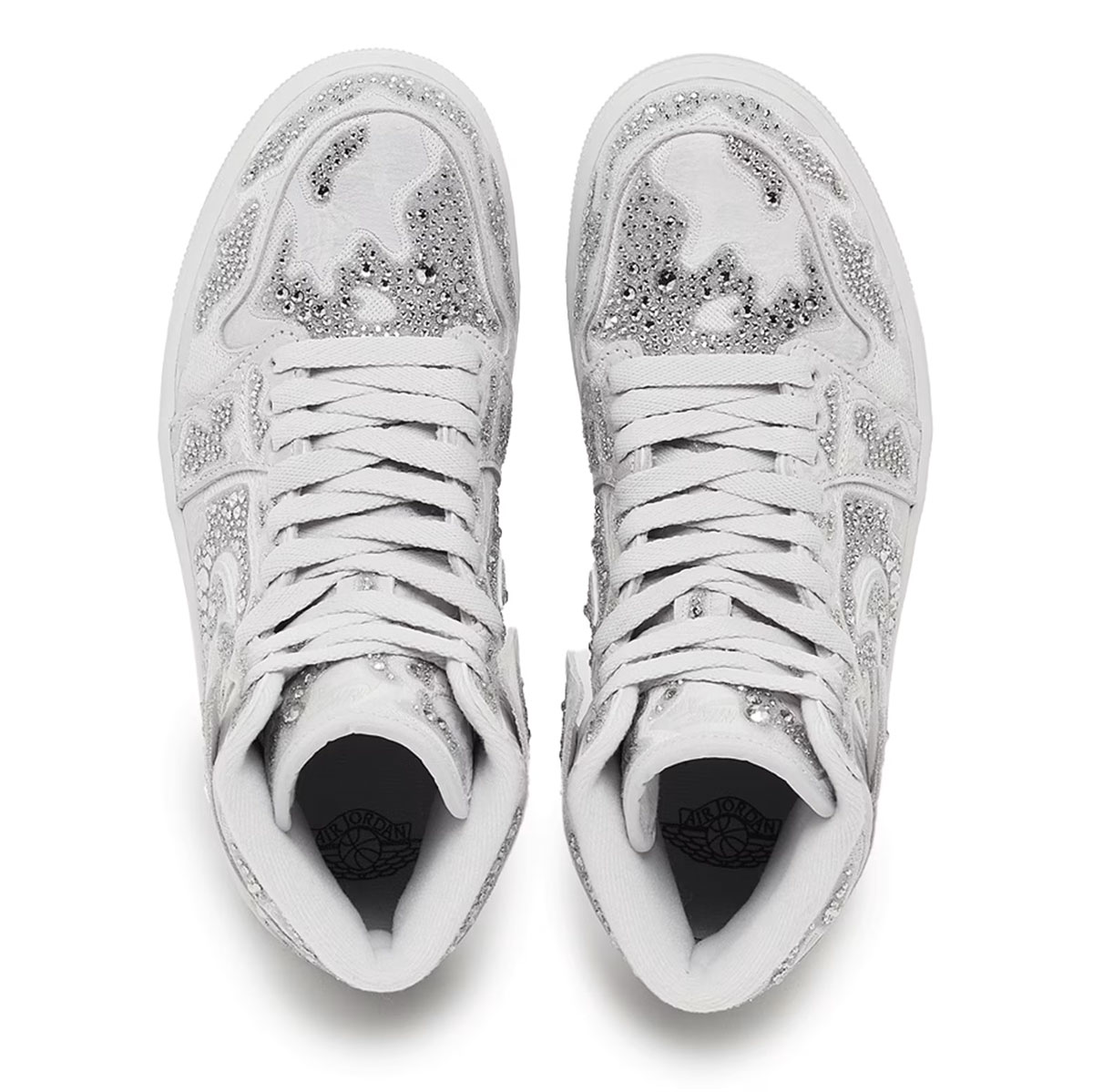swarovski-air-jordan-1-hf6248-002-5