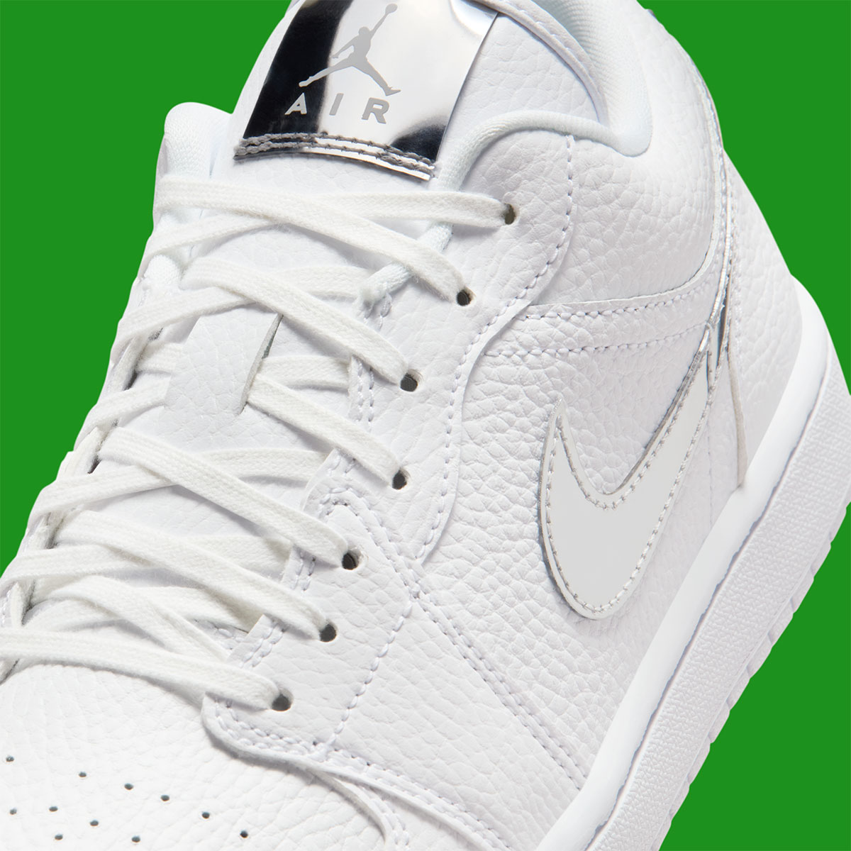 air-jordan-1-low-white-metallic-silver-iq9381-100-6