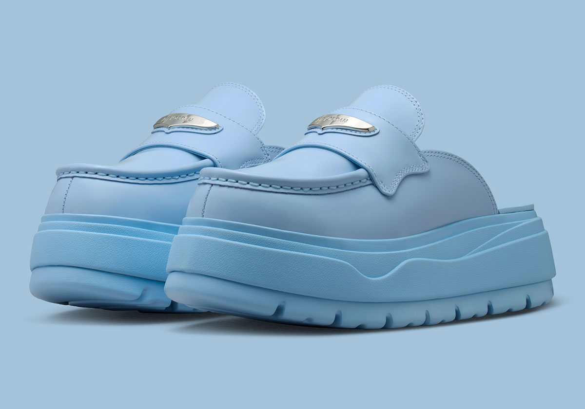 air-jordan-mule-psychic-blue-metallic-silver-hj4292-402-5