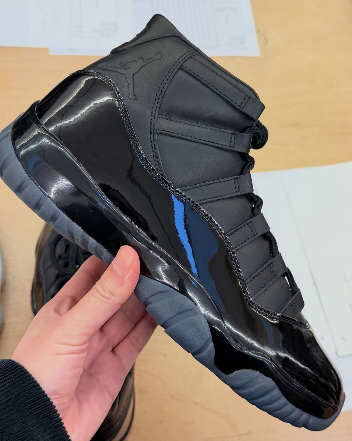 comme-des-garcons-homme-plus-air-jordan-11-5