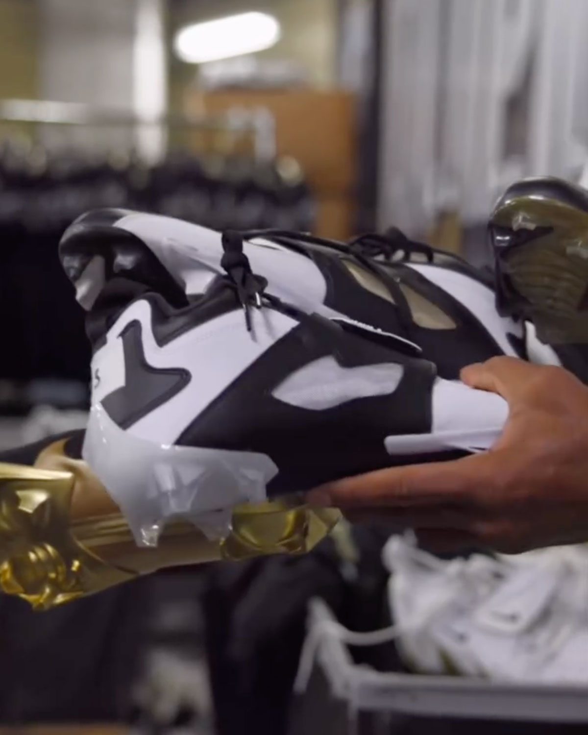 deion-sanders-previews-2026-nike-diamond-turf-coach-prime-4