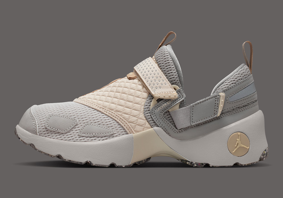 jordan-trunner-lx-light-iron-ore-enigma-stone-hemp-oatmeal-iq2719-002-1