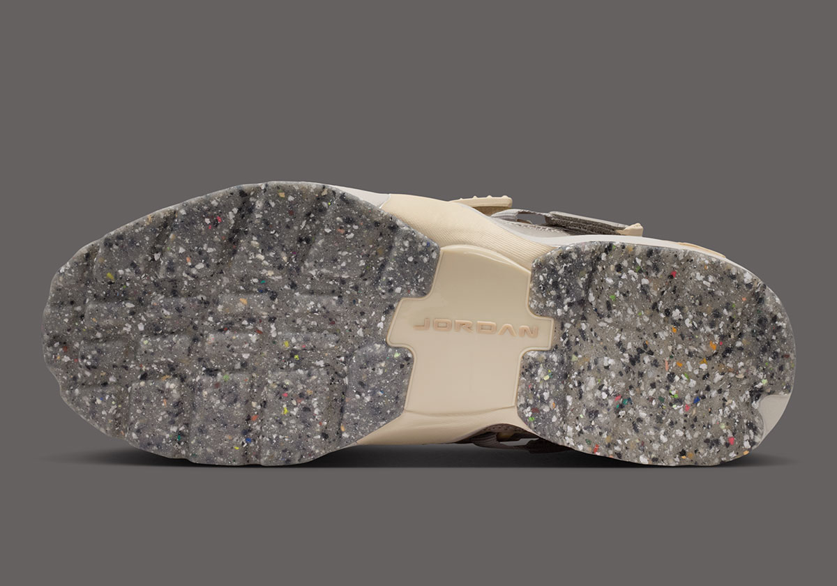 jordan-trunner-lx-light-iron-ore-enigma-stone-hemp-oatmeal-iq2719-002-2