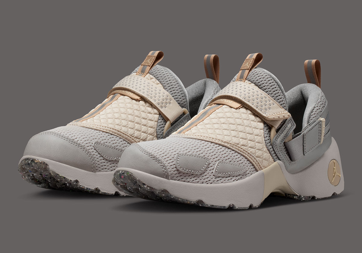 jordan-trunner-lx-light-iron-ore-enigma-stone-hemp-oatmeal-iq2719-002-4