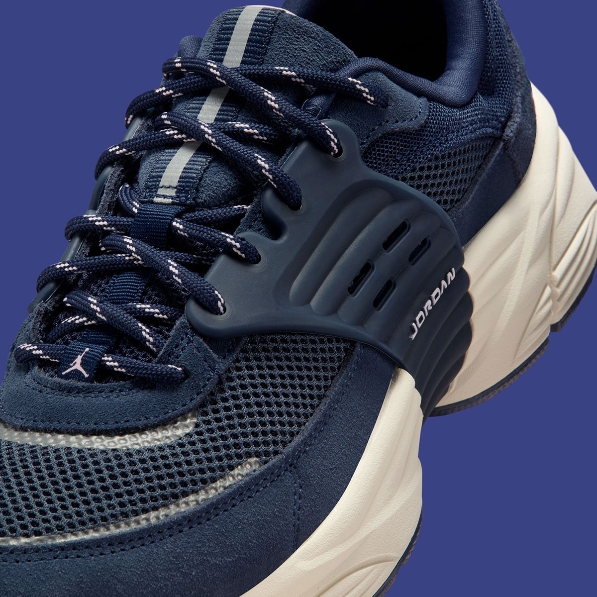 jordan-trunner-os-midnight-navy-thunder-blue-ib3722-400-7