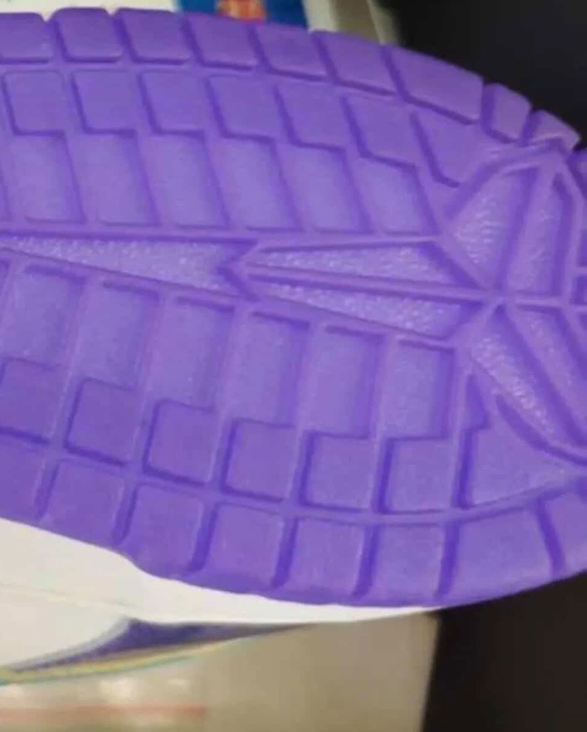 kobe-bryant-nike-dunk-low-draft-day-im0586-500-3_5c667b