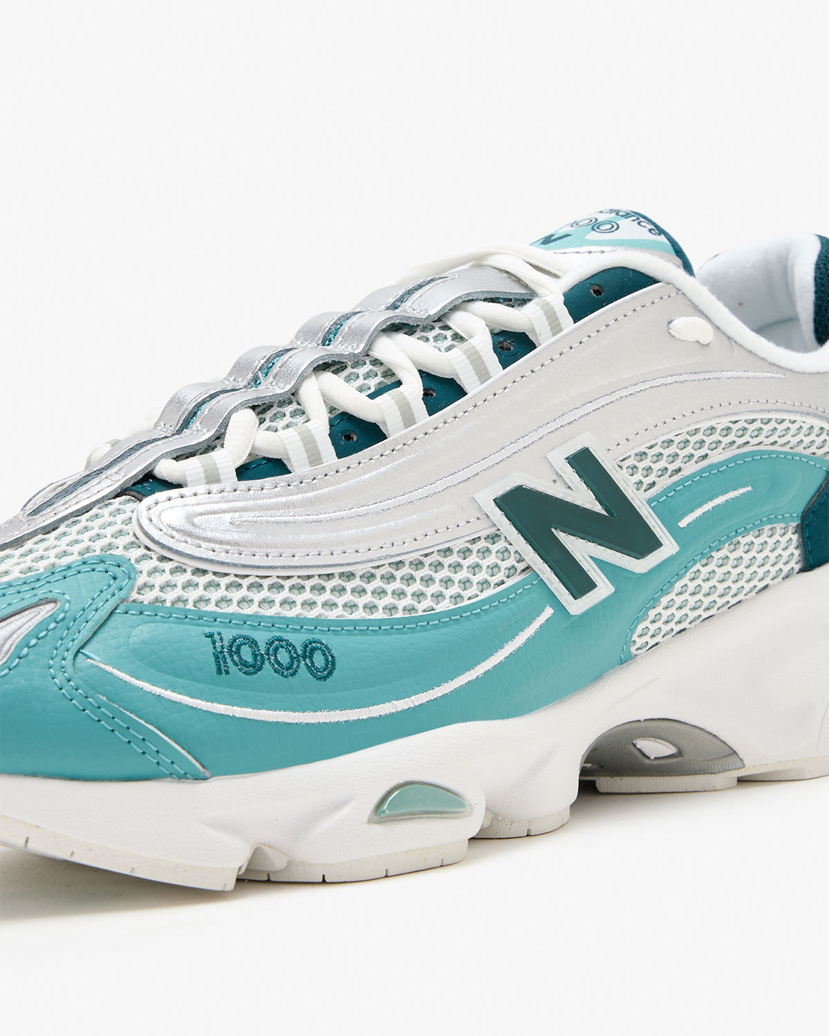 new-balance-1000-grey-silver-aqua-U10005LE-3