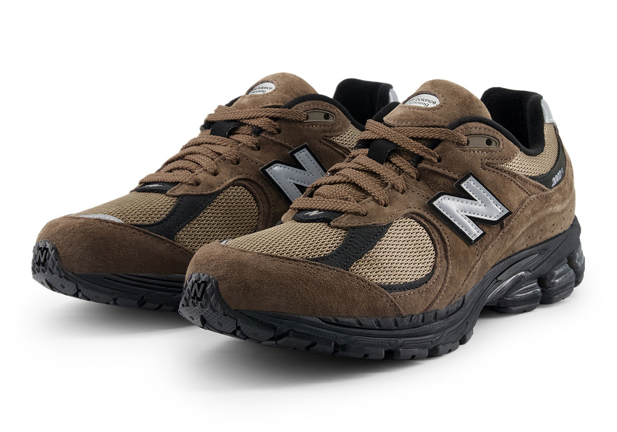 new-balance-2002r-brown-black-U2002RAB-4