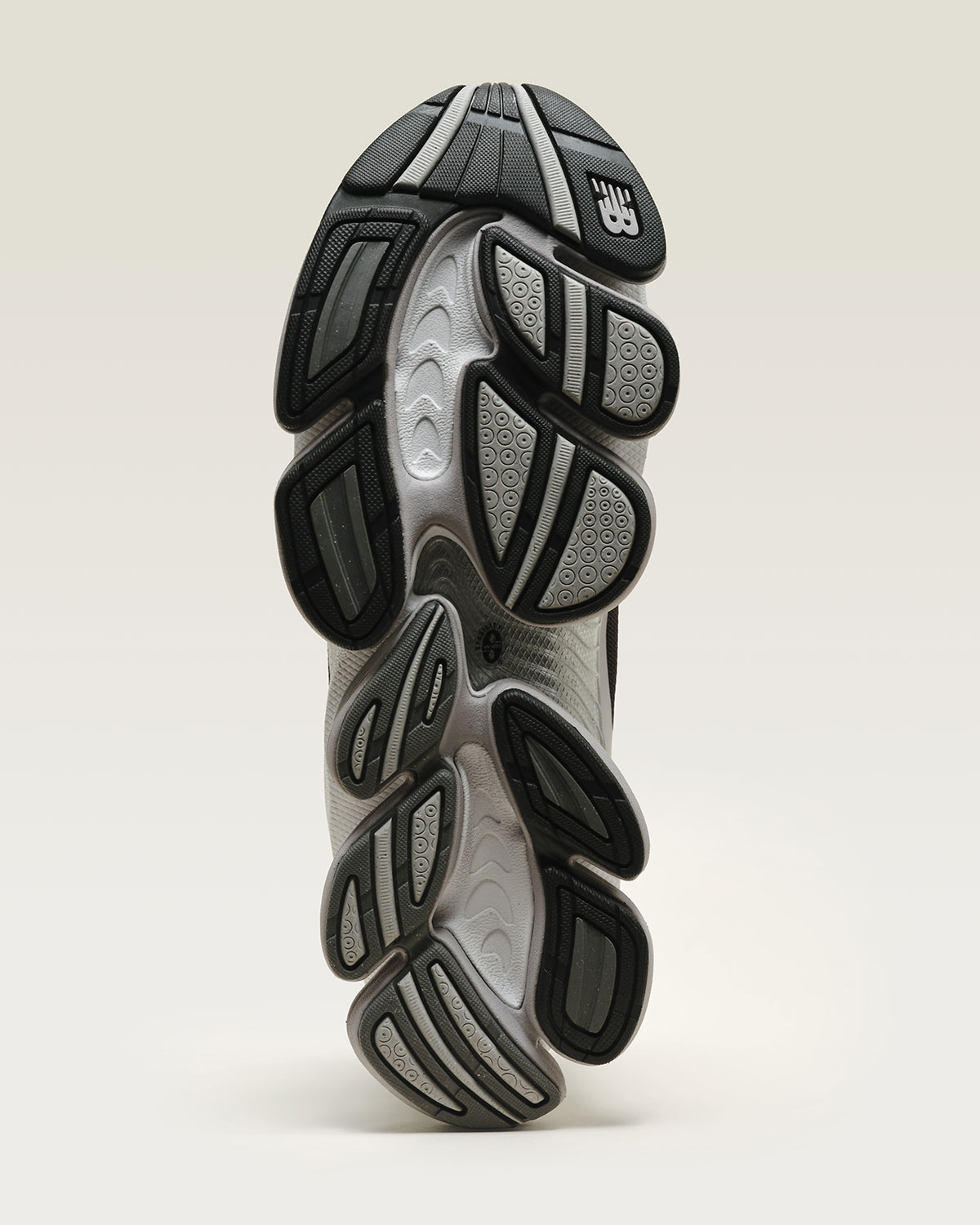 new-balance-abzorb-2000-silver-metallic-faded-black-u200030z-6