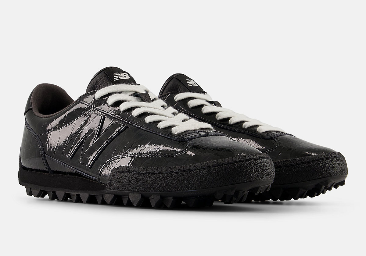 new-balance-gator-run-black-UGTR2SV-5