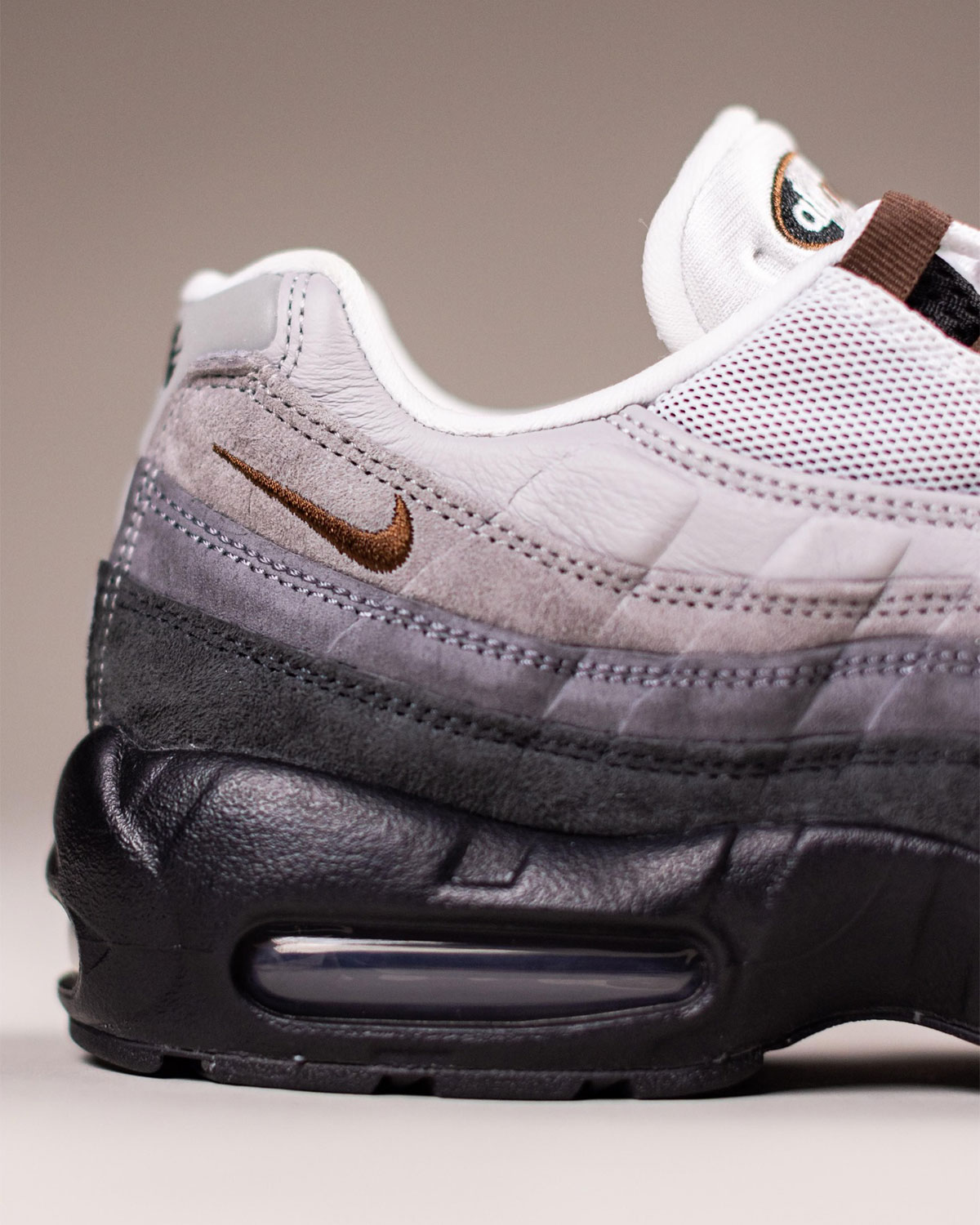 nike-sb-air-max-95-cacao-wow-hf7545-002-release-date-5