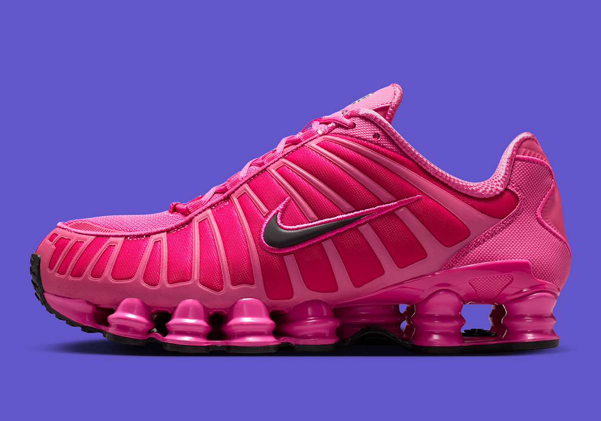nike-shox-tl-desert-berry-IH1338-600-2