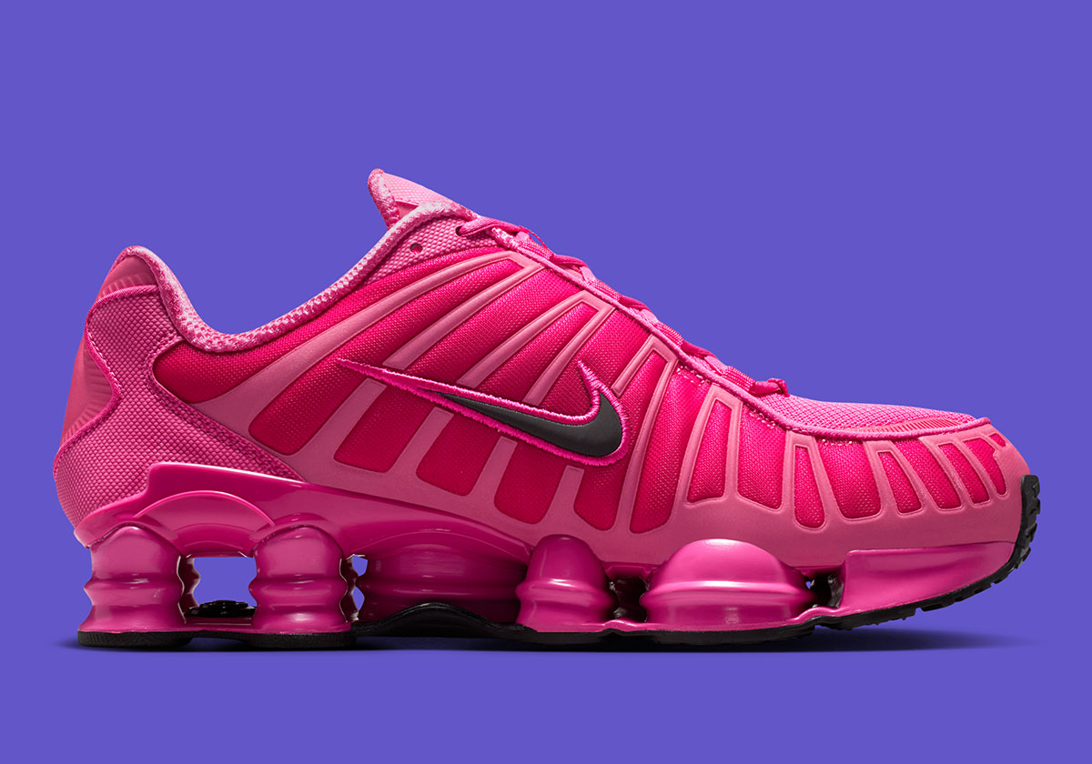 nike-shox-tl-desert-berry-IH1338-600-4